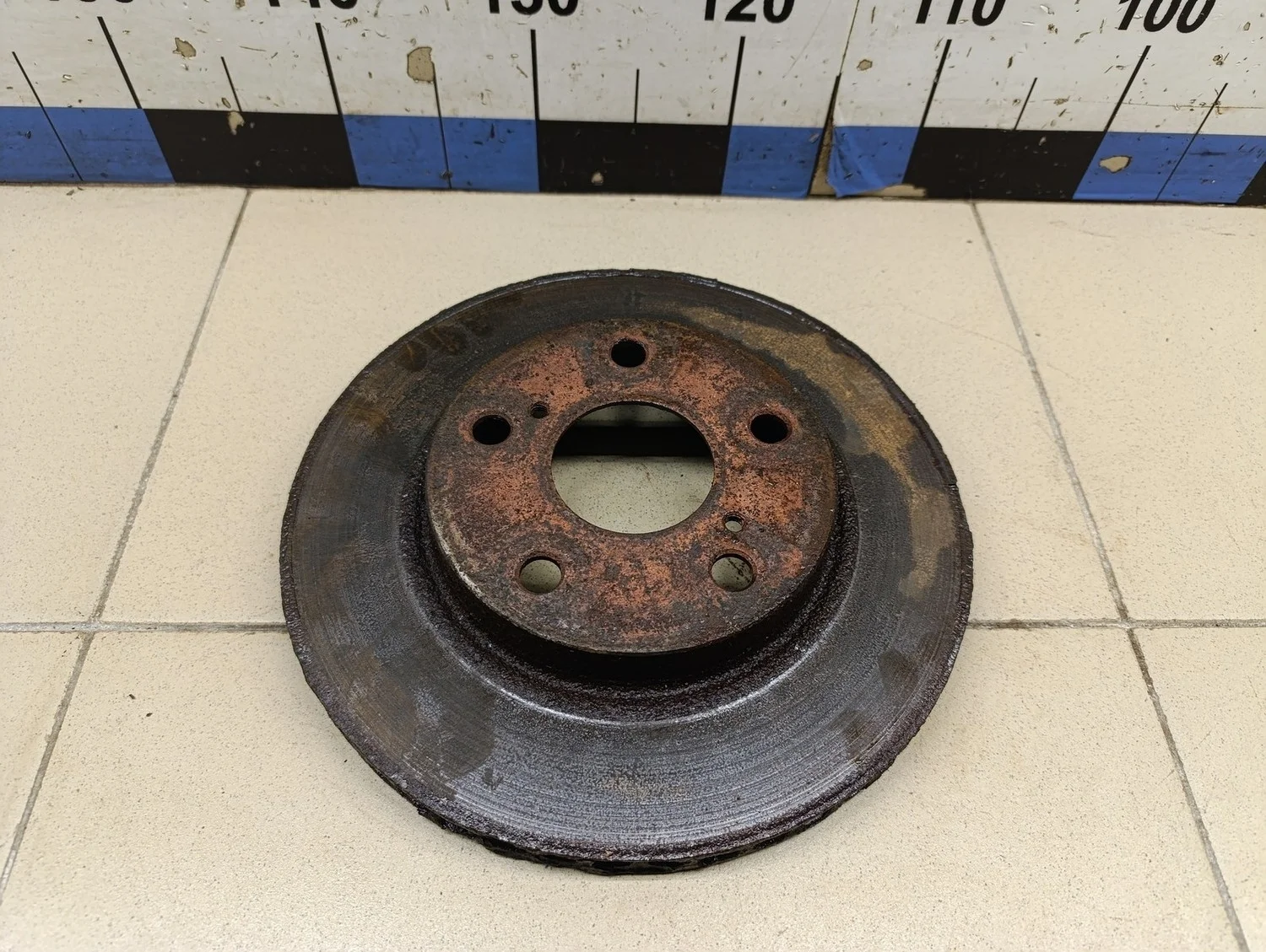 Диск тормозной передний вентилируемый Corolla E15 2006-2013