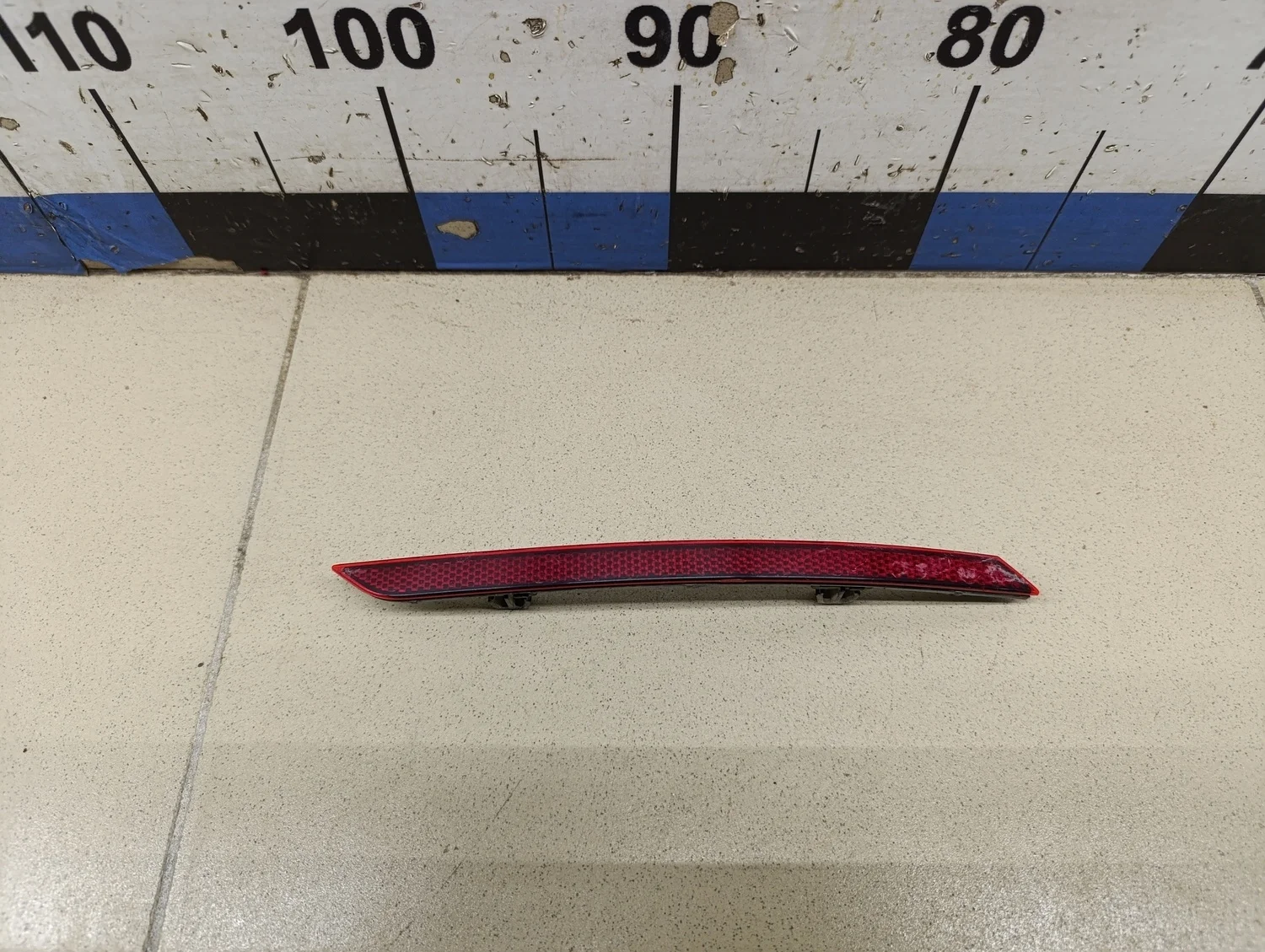 Отражатель в бампер задний левый Polo (Sed RUS) 2011>