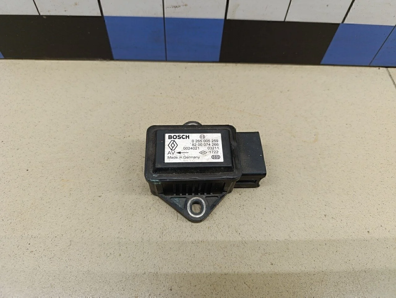 Датчик ускорения Megane II 2002-2009