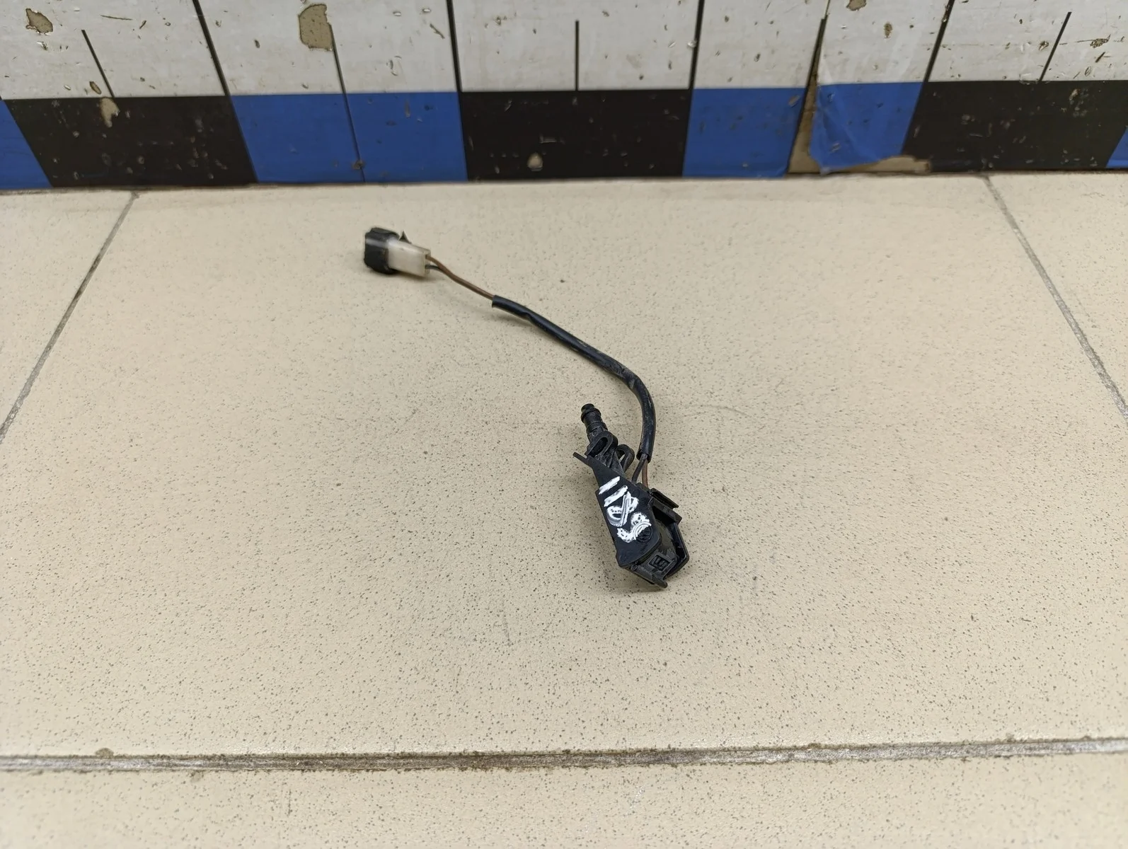 Форсунка омывателя лобового стекла Passat [B5] 1996-2000