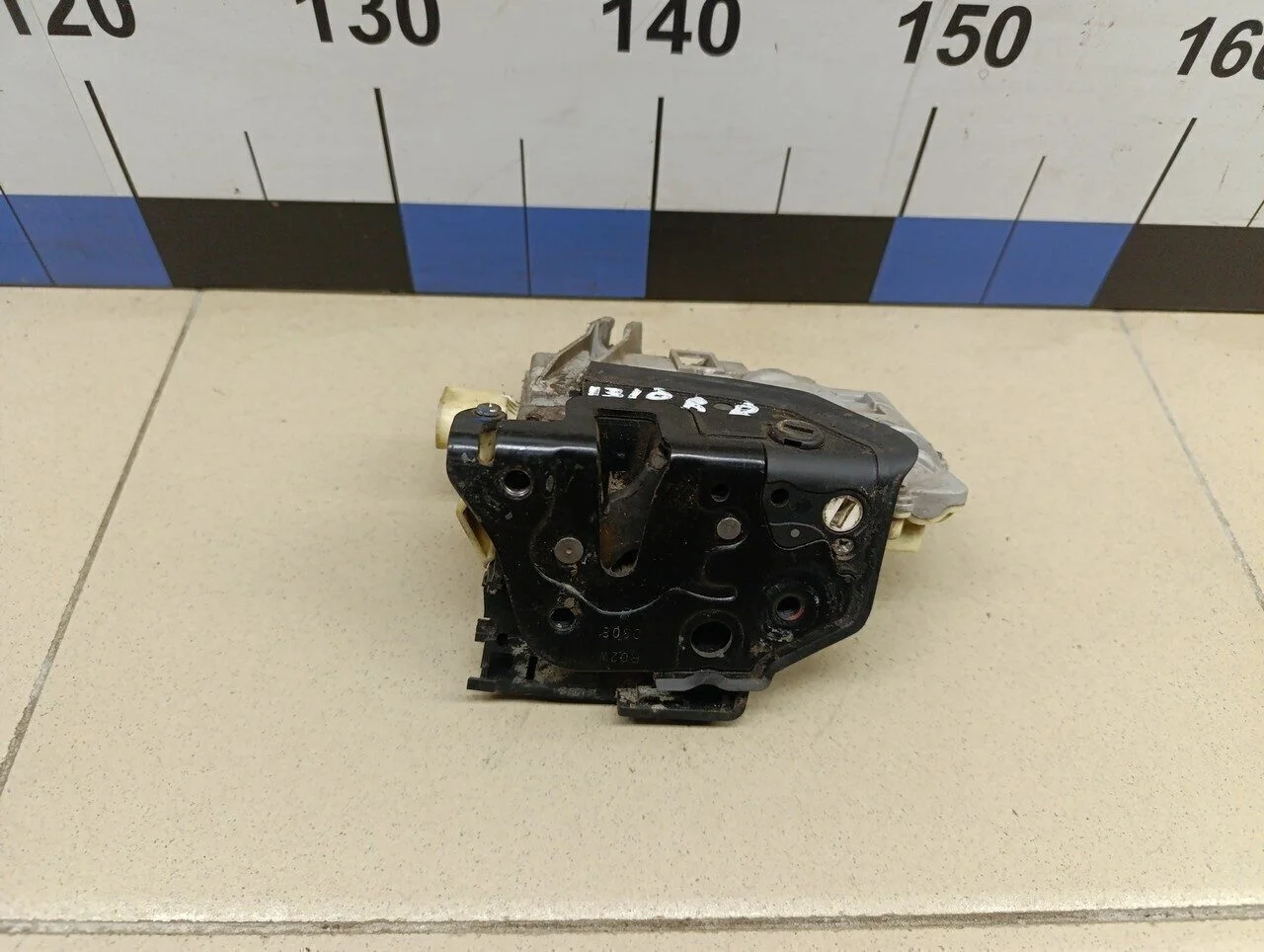 Замок двери задней правой Passat [B6] 2005-2010