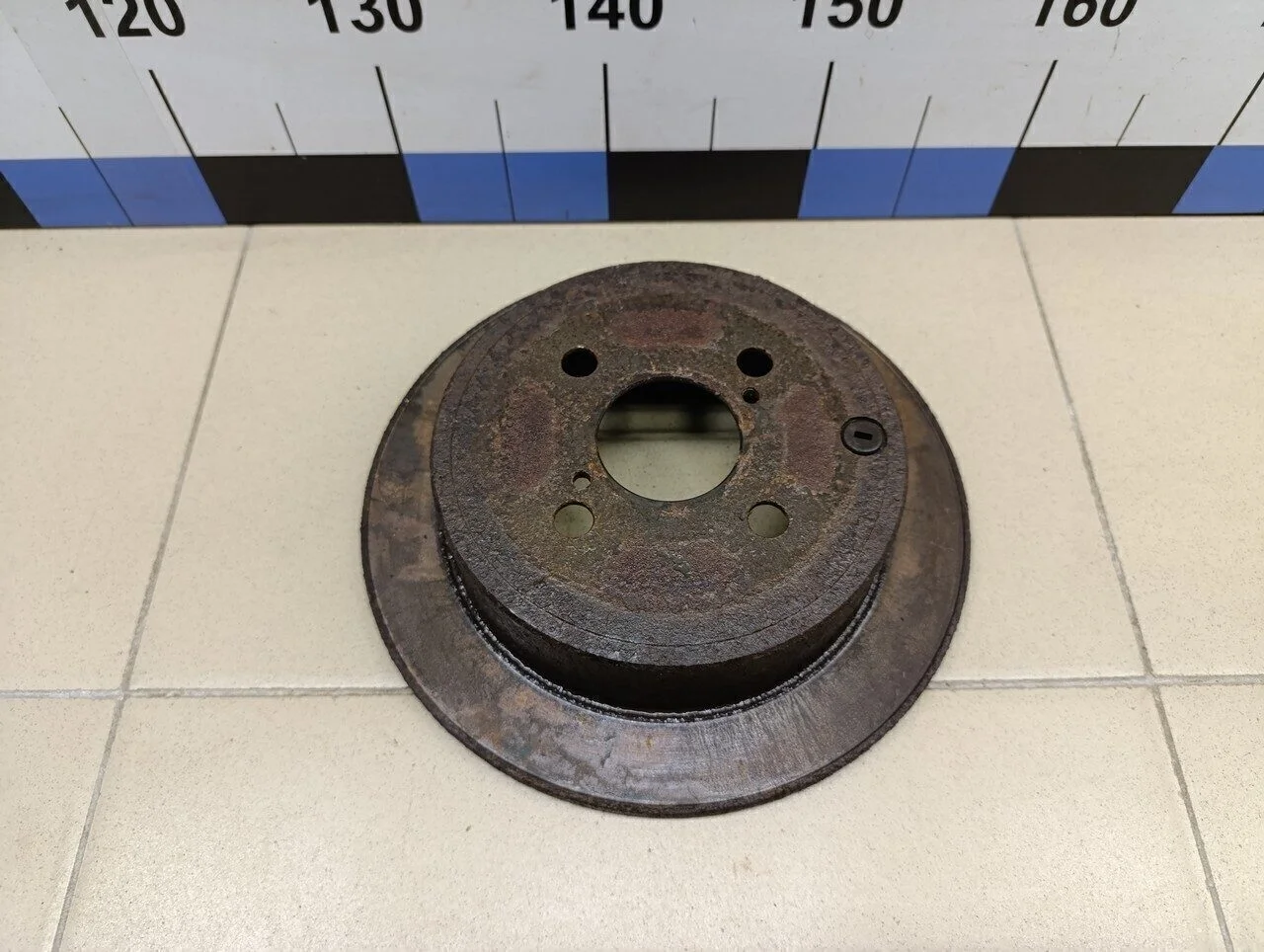 Диск тормозной задний Corolla E12 2001-2006