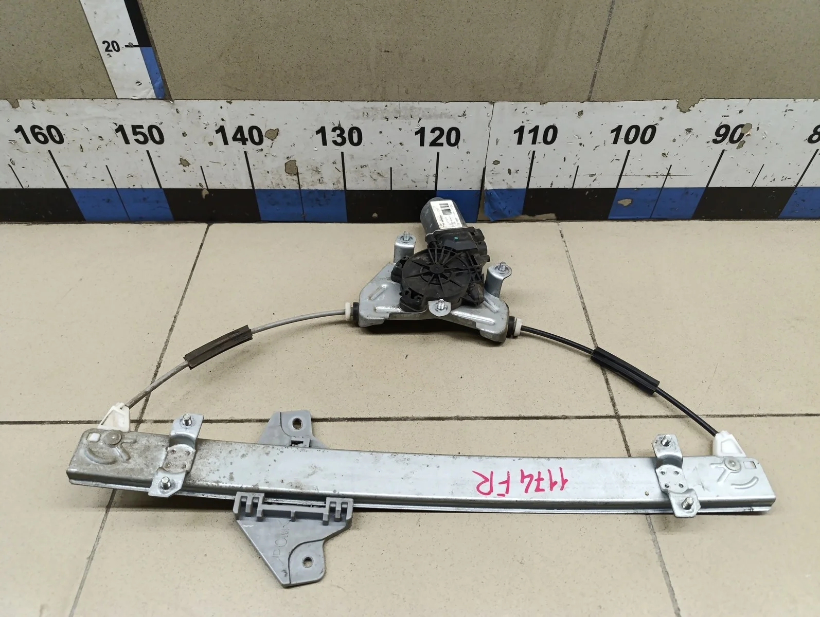 Стеклоподъемник электр. передний правый RIO 2011-2017