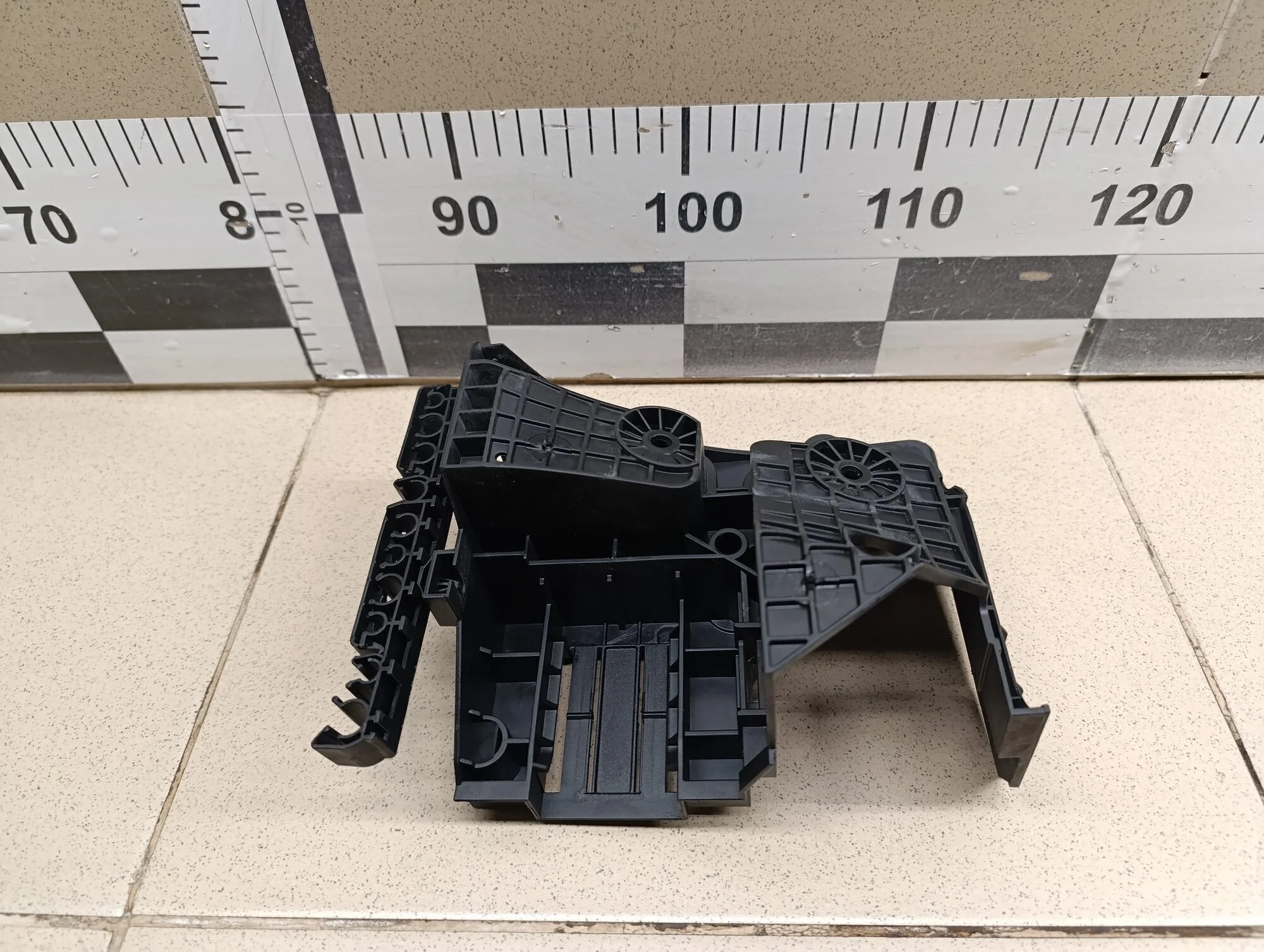 Кронштейн (сопут. товар) Golf V Plus 2005-2014