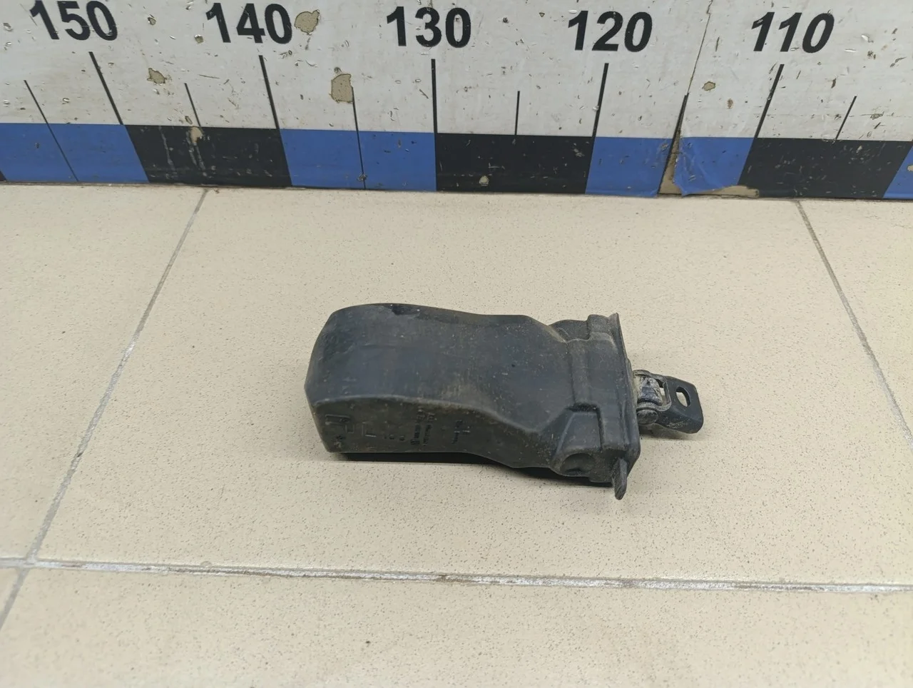 Ограничитель двери Polo (Sed RUS) 2011>