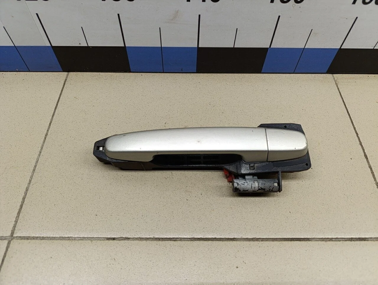 Ручка двери передней наружная правая Corolla E12 2001-2006