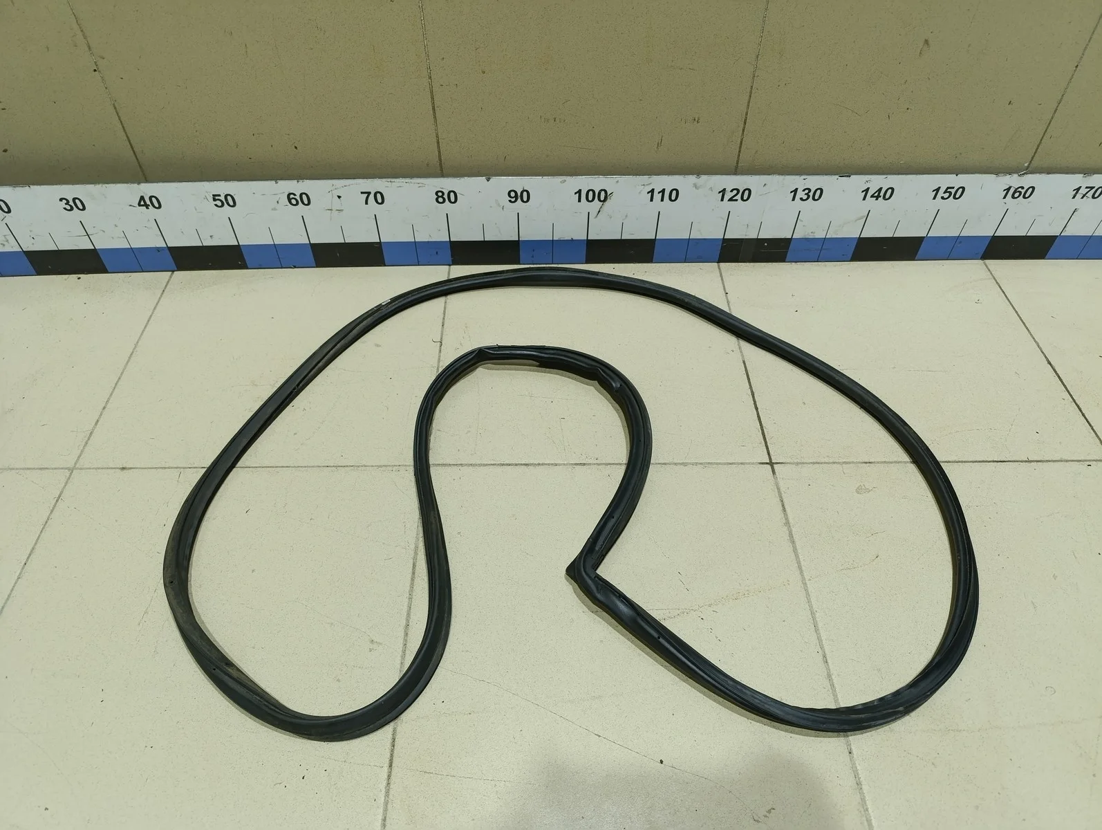 Уплотнитель двери Lacetti 2003-2013