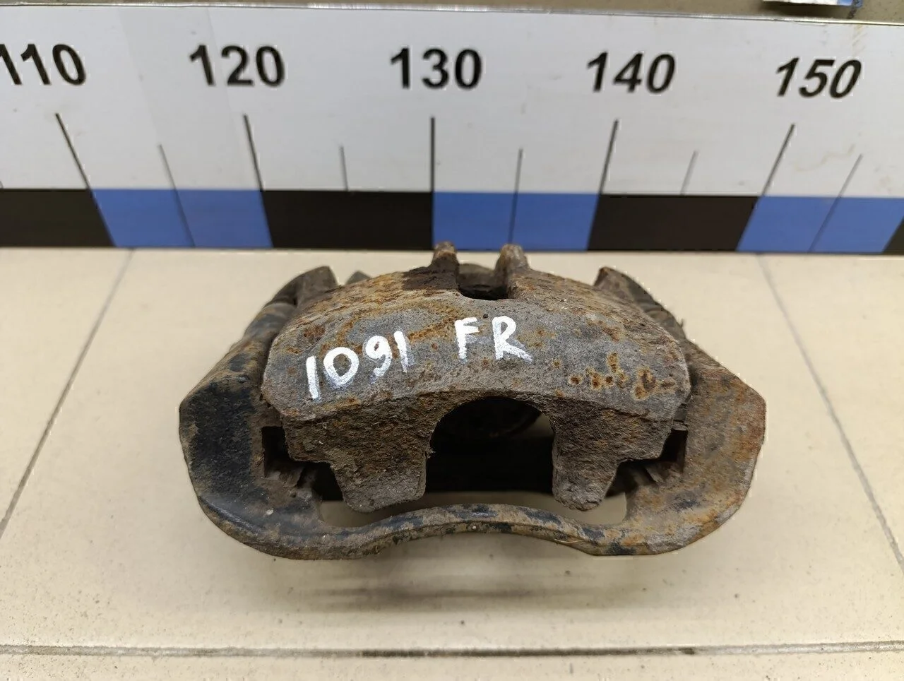 Суппорт передний правый Megane II 2002-2009