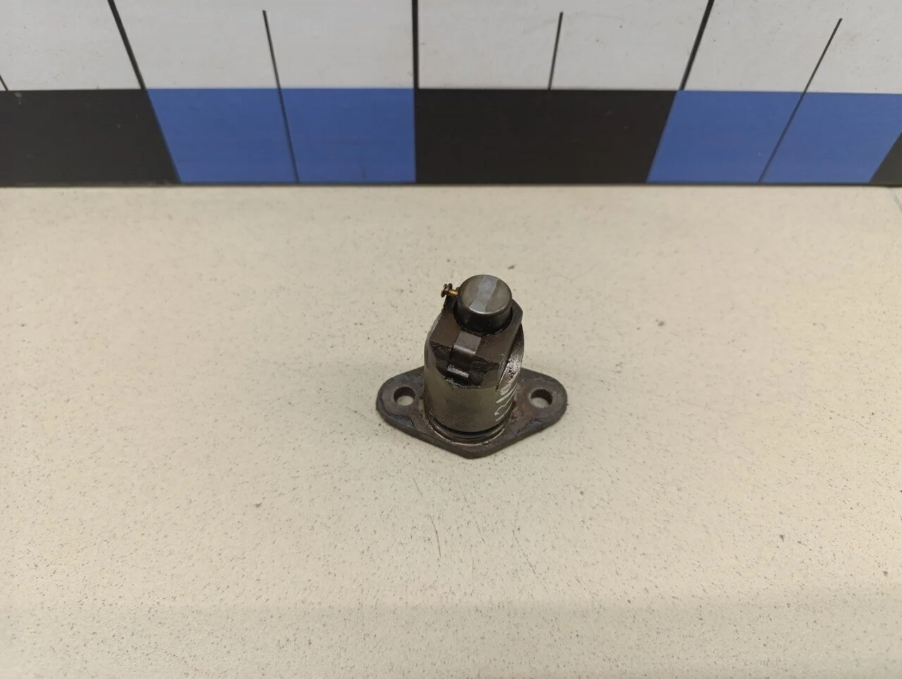 Натяжитель цепи Avensis II 2003-2008