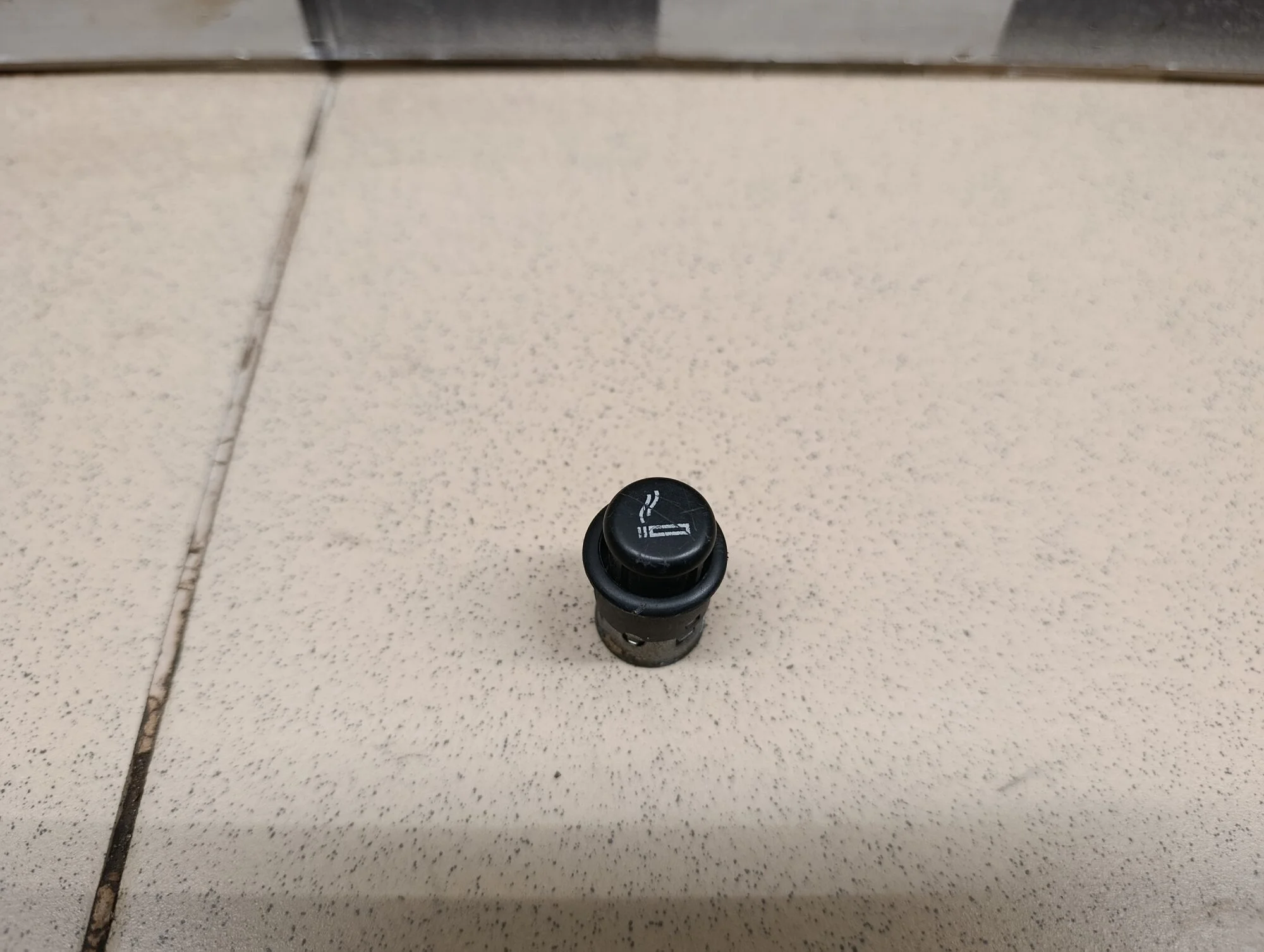 Прикуриватель 100 [C4] 1991-1994