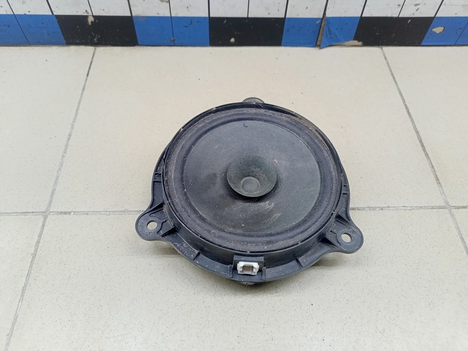 Динамик Logan II 2014>