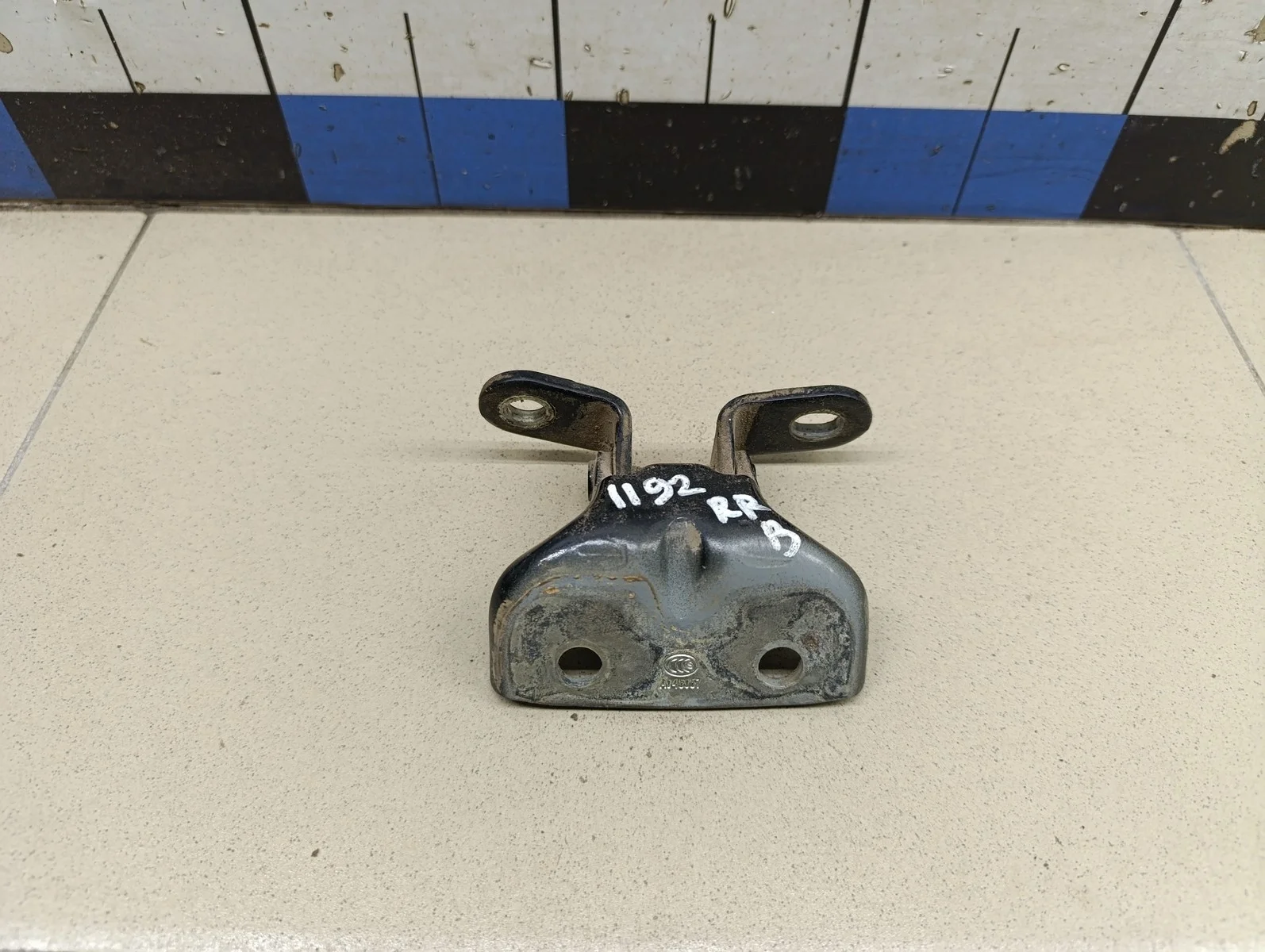 Петля двери задней правой верхняя Sportage 2010-2015