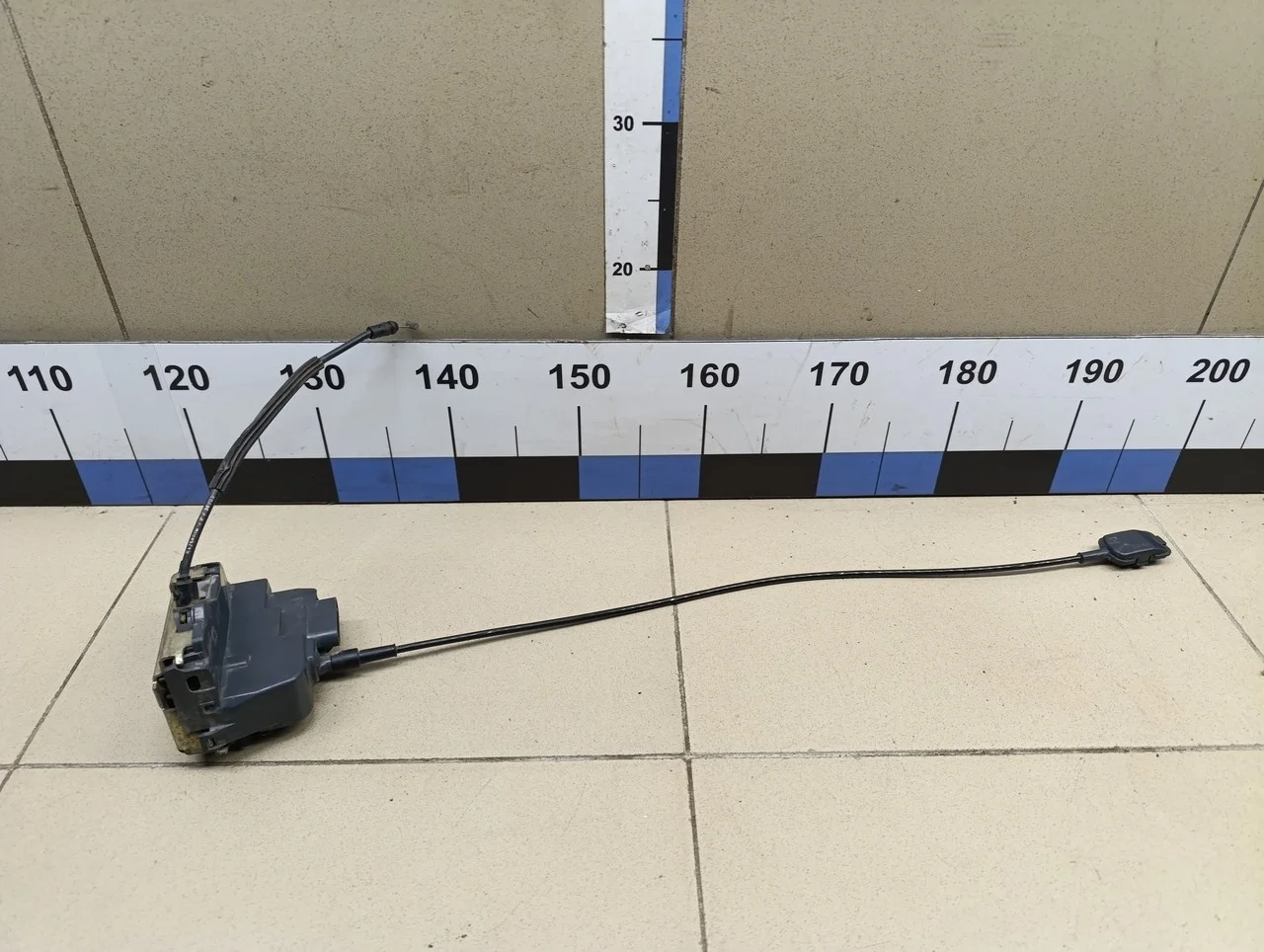 Замок двери задней правой Scenic 2003-2009