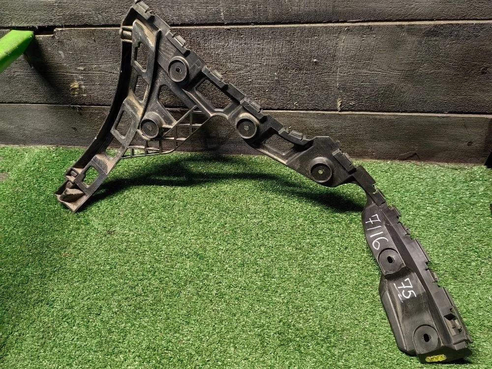 Крепление заднего бампера правый Volkswagen Polo V