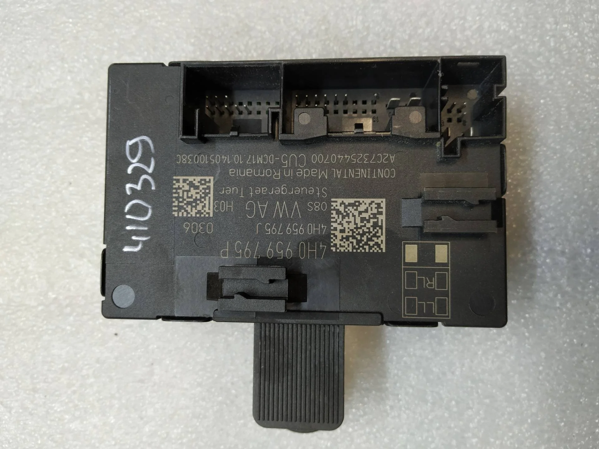 модуль управления двери задней Volkswagen Touareg 2 7P6 2015