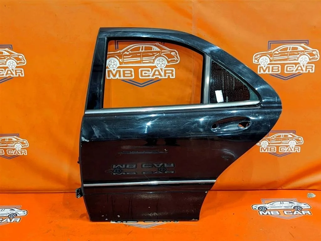 Дверь задняя левая Mercedes-Benz