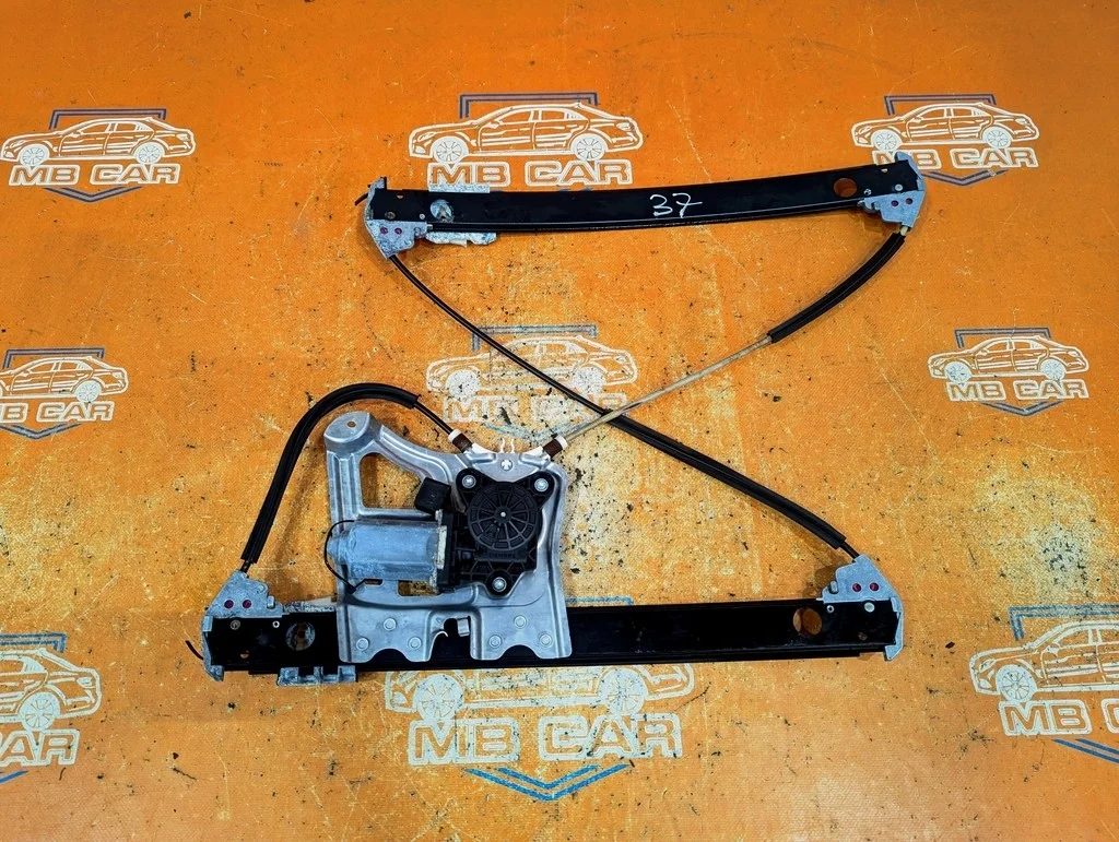 Стеклоподъемник передний левый Mercedes-Benz