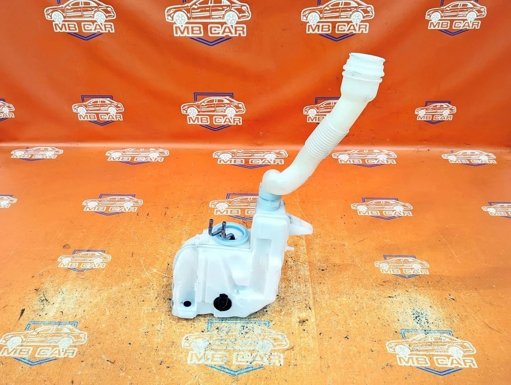 Бачок омывателя Mercedes-Benz