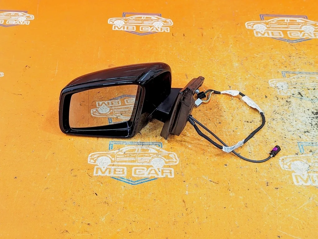 Зеркало левое Mercedes-Benz