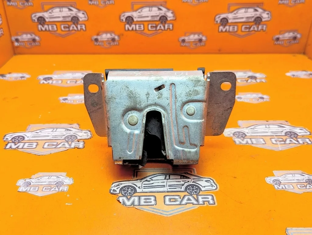 Замок багажника Mercedes-Benz