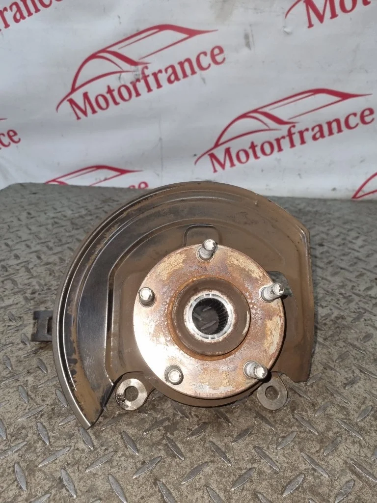 Кулак поворотный Nissan Qashqai 2011 40015JD040 J10, передний левый