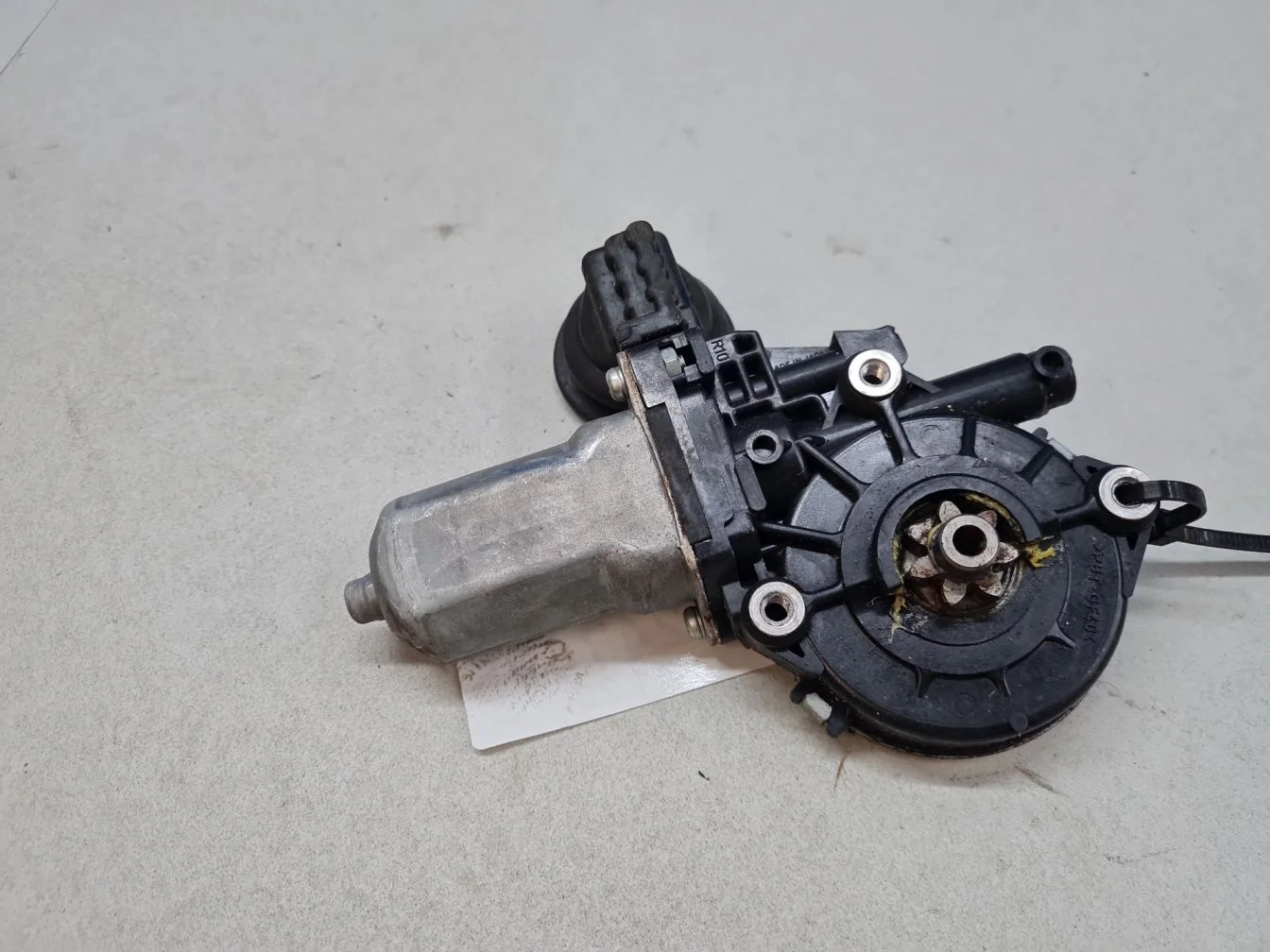 Моторчик стеклоподъёмника передний правый для Lexus GX 470 J120 2002-2009