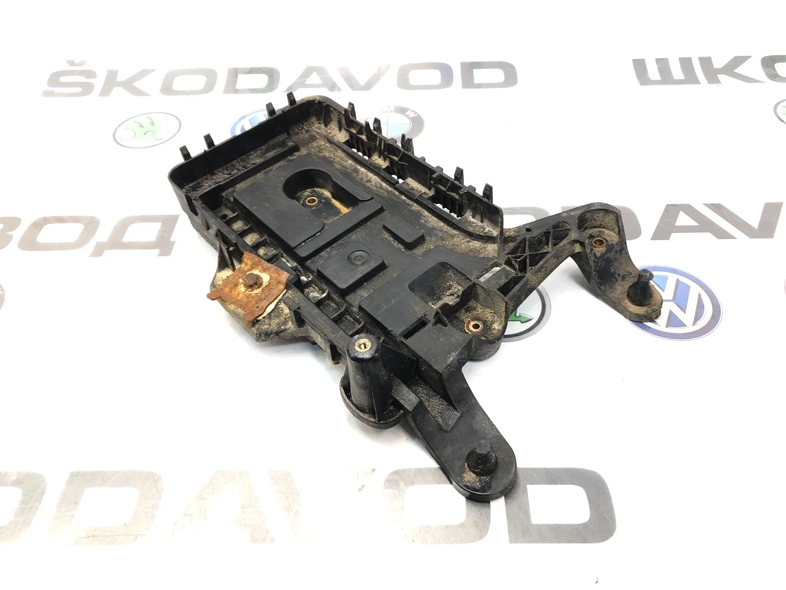 Площадка аккумулятора (АКБ) Volkswagen Passat Cc 2012 1K0915333H 1.8 CDAB