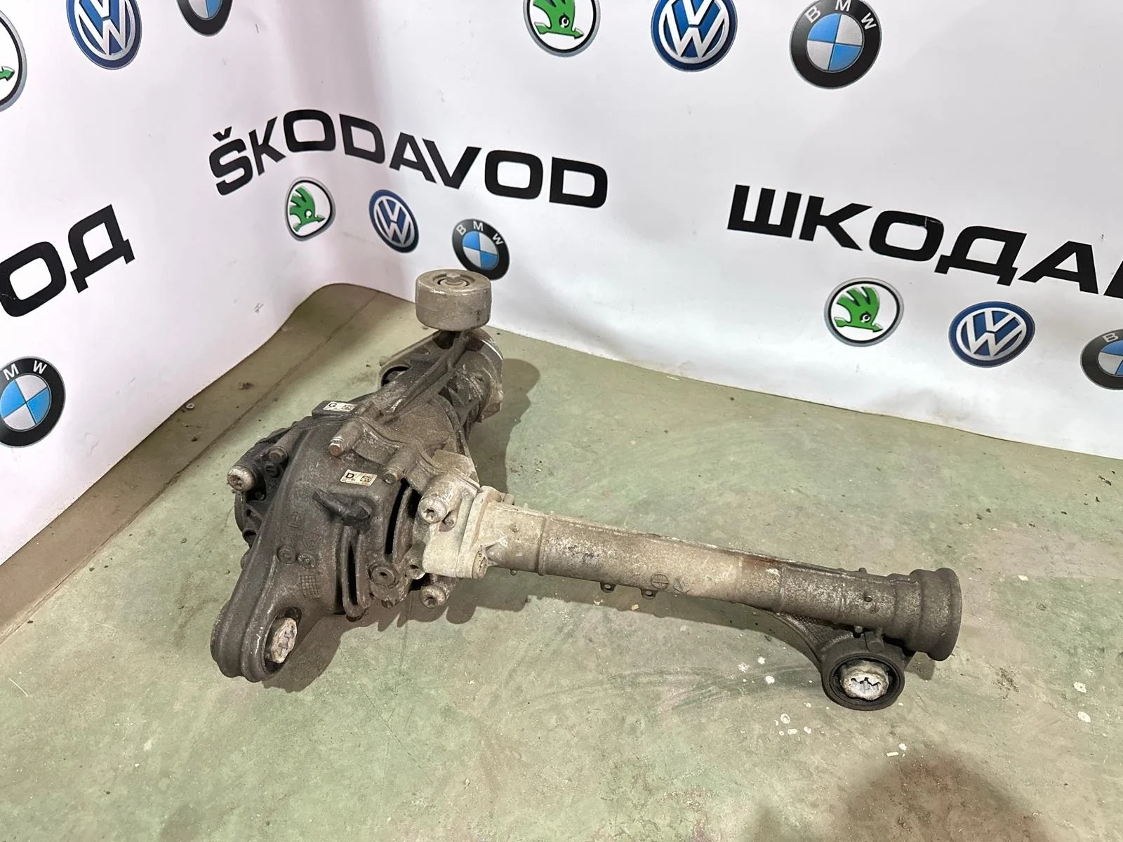 Редуктор Volkswagen Touareg 2014 0BM409505T 2 NF 3.0 CJMA, передний