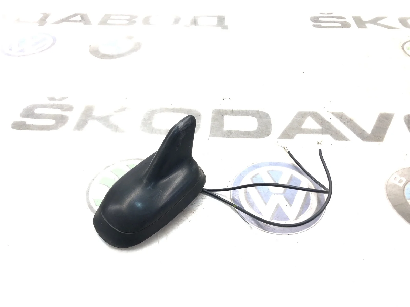 Антенна Volkswagen Touareg 2014 3C0035507N 2 NF 3.0 CJMA