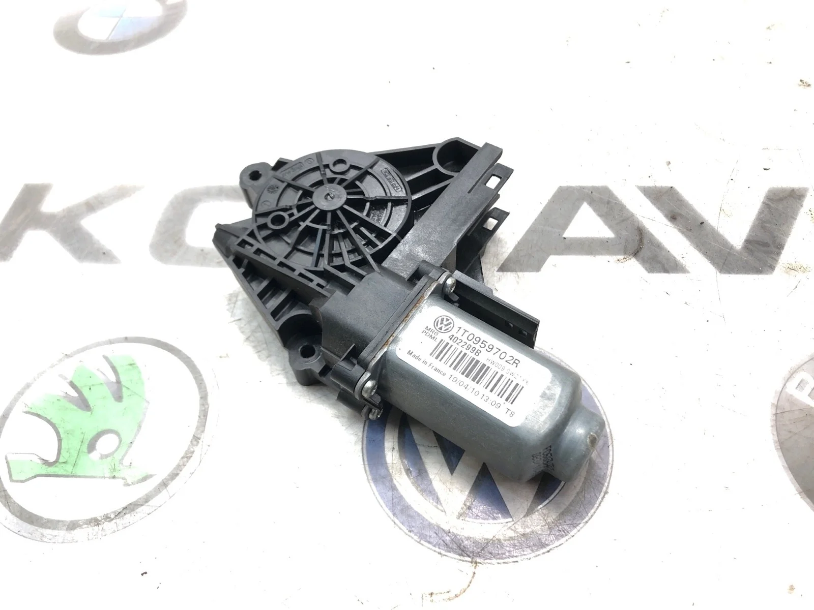 Мотор стеклоподъемника Skoda Octavia Rs 1T0959702R A5 (1Z) 2.0 CEGA, передний правый