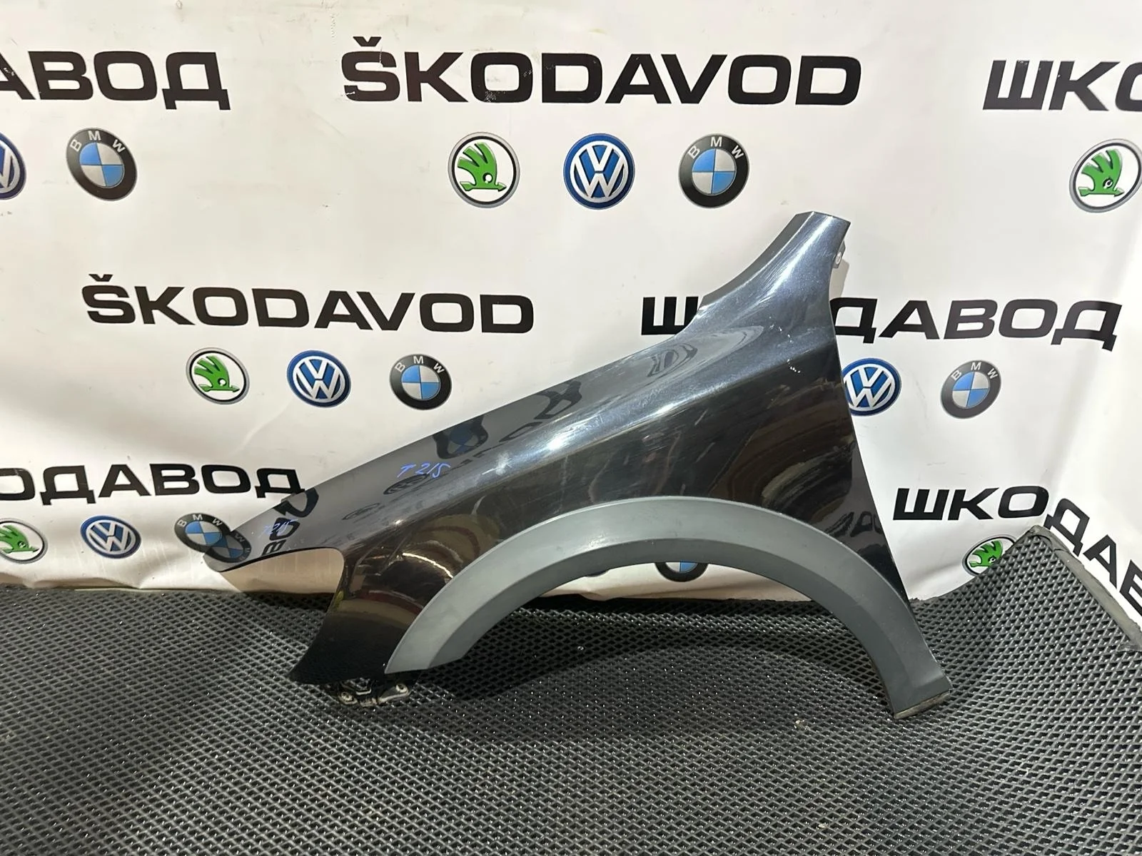 Крыло Skoda Octavia Scout 2011 1Z0821105C A5 (1Z) 2.0 CFHC, переднее левое