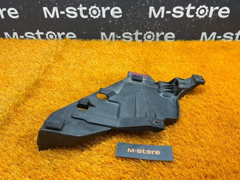 Кронштейн фары Audi Q5 2014 8R0941454A 8R CNC, правый