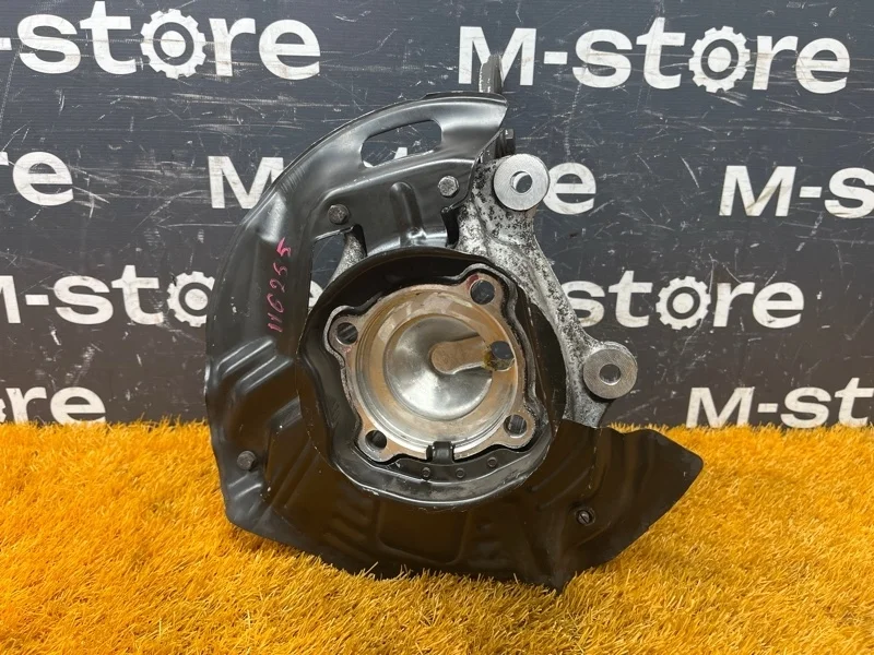 Кулак поворотный Bmw 5-Series 1997 31211092853 E39 M52B28 (286S1), передний левый