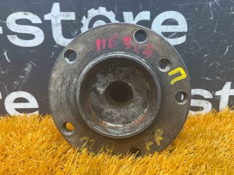 Ступица Bmw 5-Series 1997 31221093427 E39 M52B28 (286S1), передняя правая