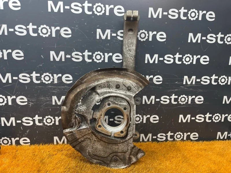 Кулак поворотный Bmw X5 2008 31216773783 E70 N52B30A, передний левый