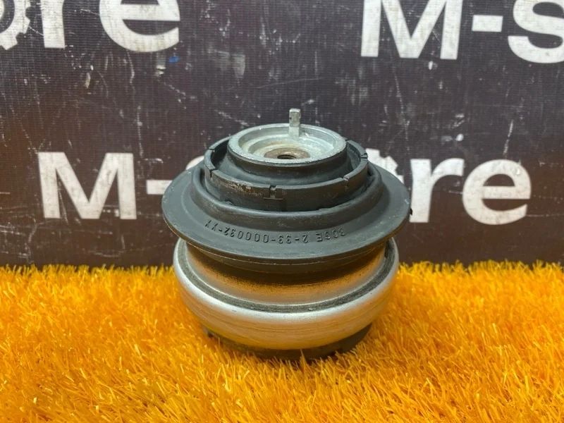Подушка двигателя Mercedes-Benz S-Class 2008 A2202403317 W221 273.961, правая