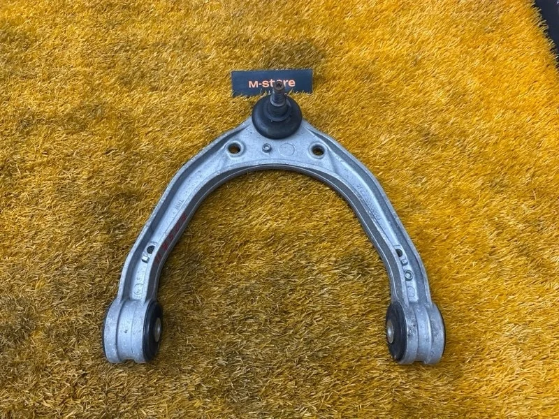 Рычаг подвески верхний Porsche Cayenne 2007 7L0407047B 957 M4851, передний правый