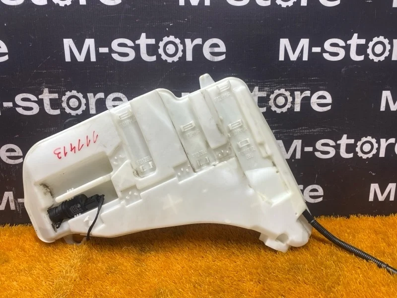 Бачок омывателя Bmw 5-Series 2013 61667269667 F10 N47D20C