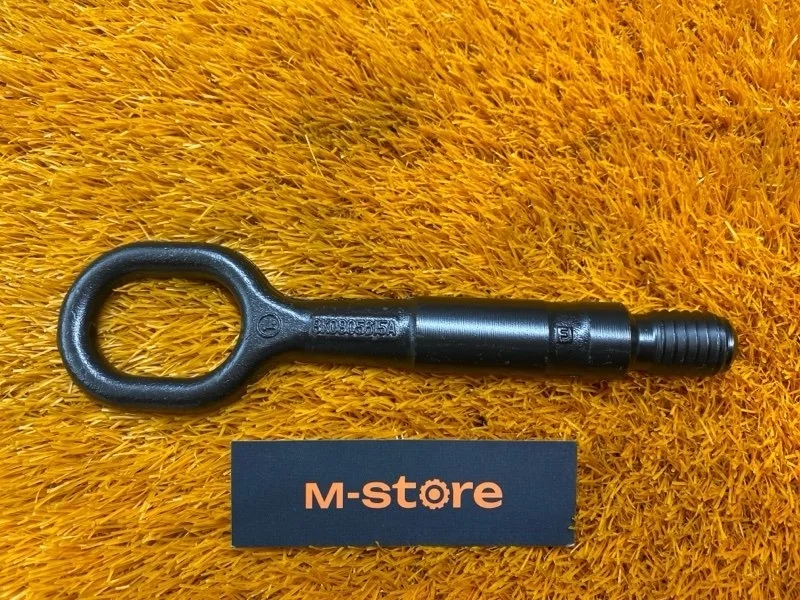 Крюк буксировочный Audi Q5 2017 8K0805615A FY DAXB