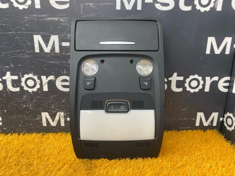 Плафон освещения Audi Q5 2014 8T0947140 8R CNC