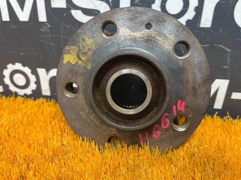 Ступица Audi A4 2009 8K0407615B B8/8K CDH, передняя правая