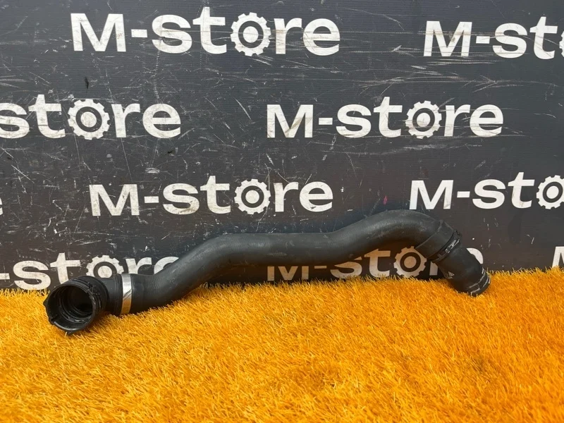 Патрубок радиатора нижний Porsche Cayenne 2007 7L5122101H 957 M4801