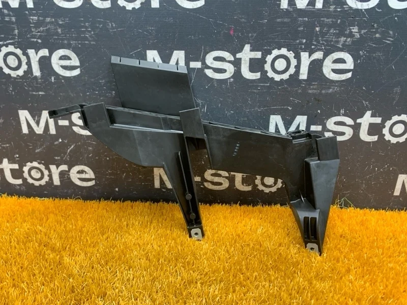 Кронштейн фары Bmw X3 2005 63126939200 E83 M54B25 (256S5), правый