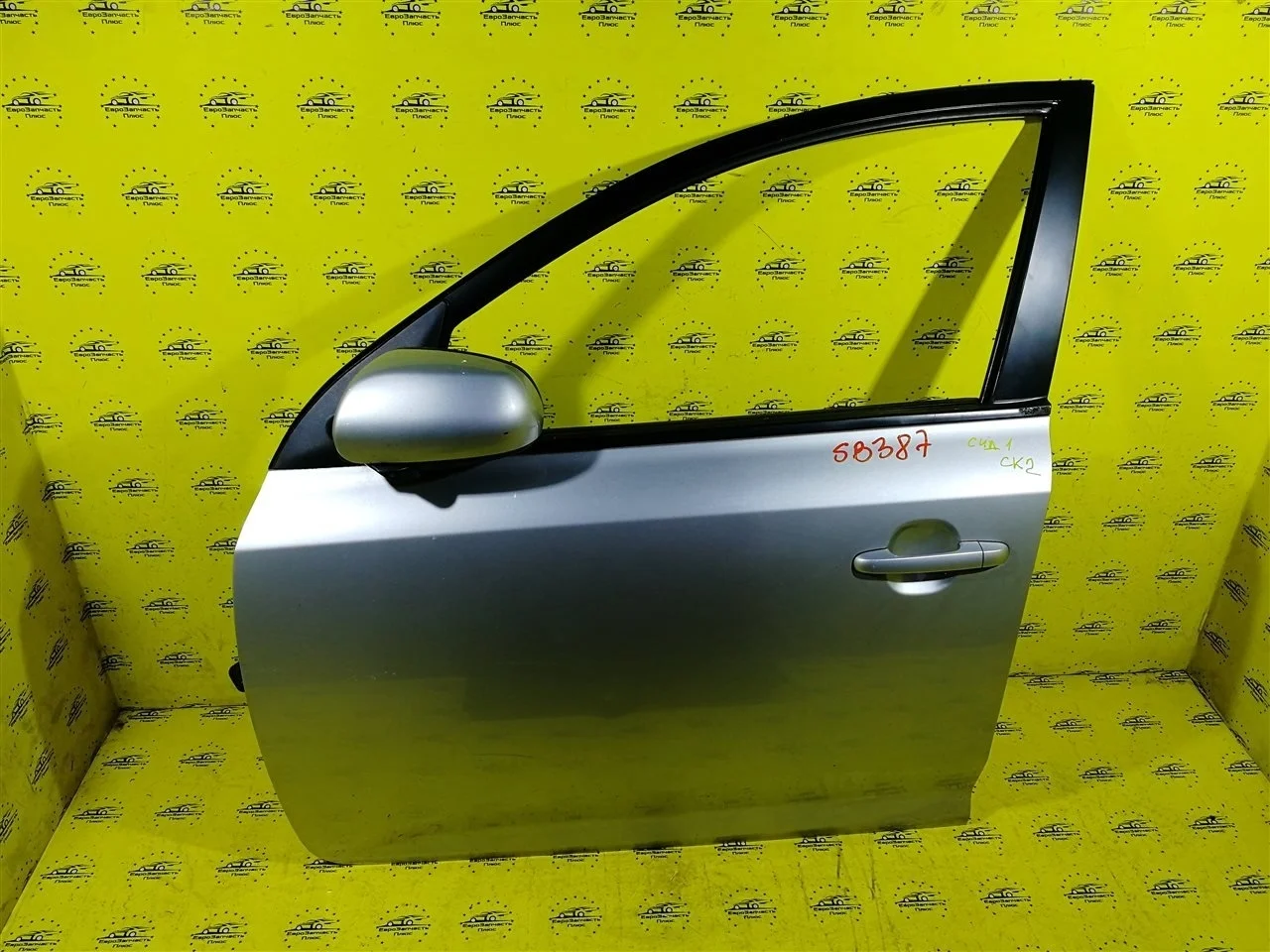 Дверь Kia Ceed 1 760031H000 ED, передняя левая