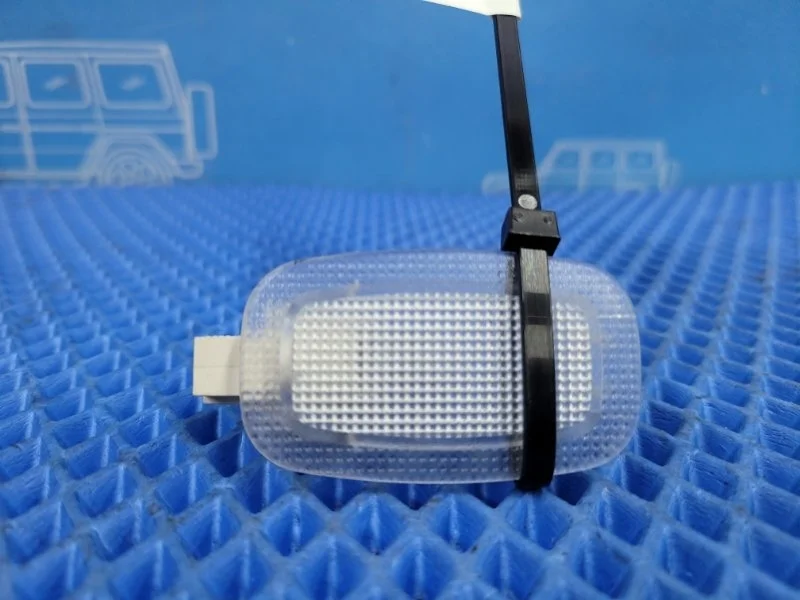 Плафон освещения Mercedes-Benz S-class W221