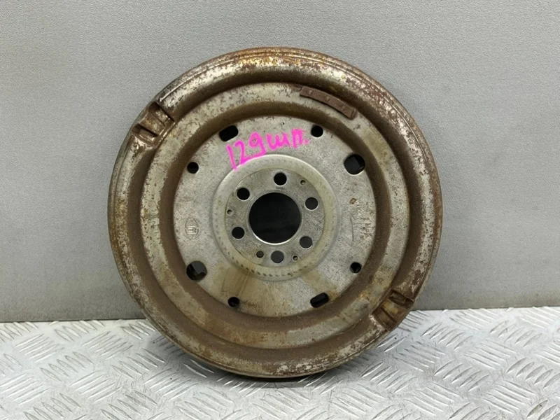 Маховик Volkswagen Golf 7