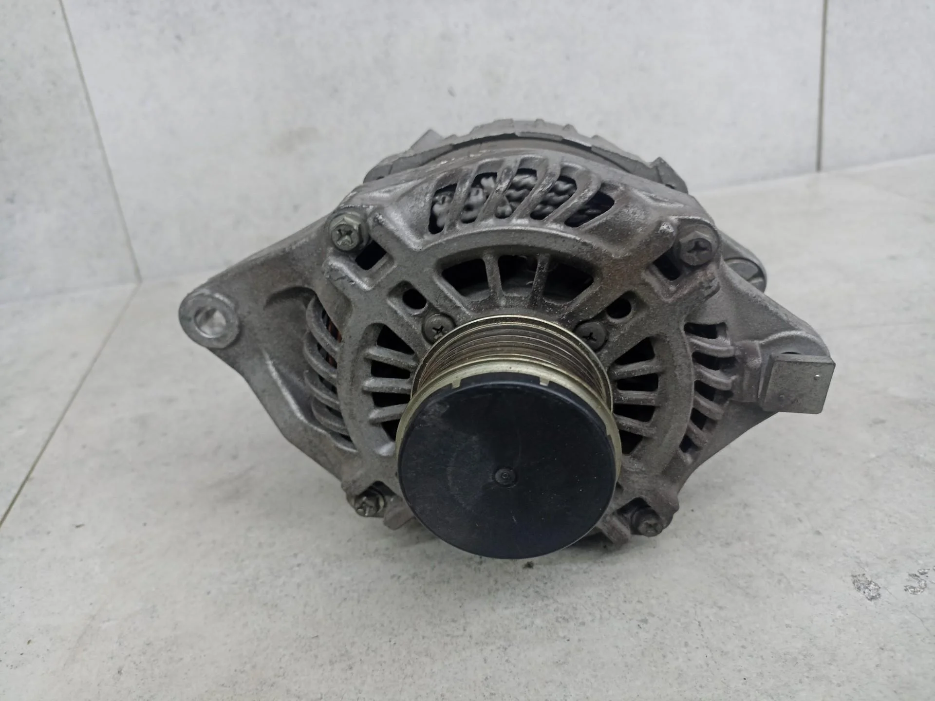 Генератор Mitsubishi Outlander 2 2008 1800A288