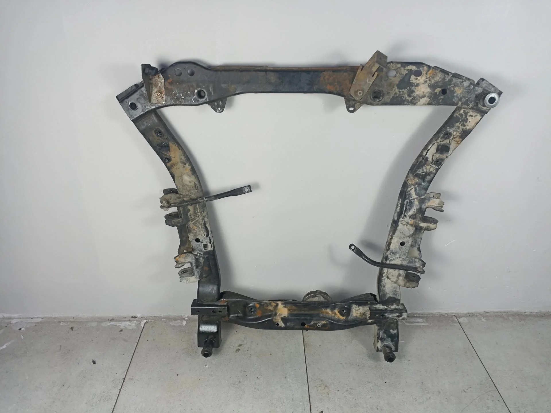 Передняя балка (подрамник) Renault Duster 2014