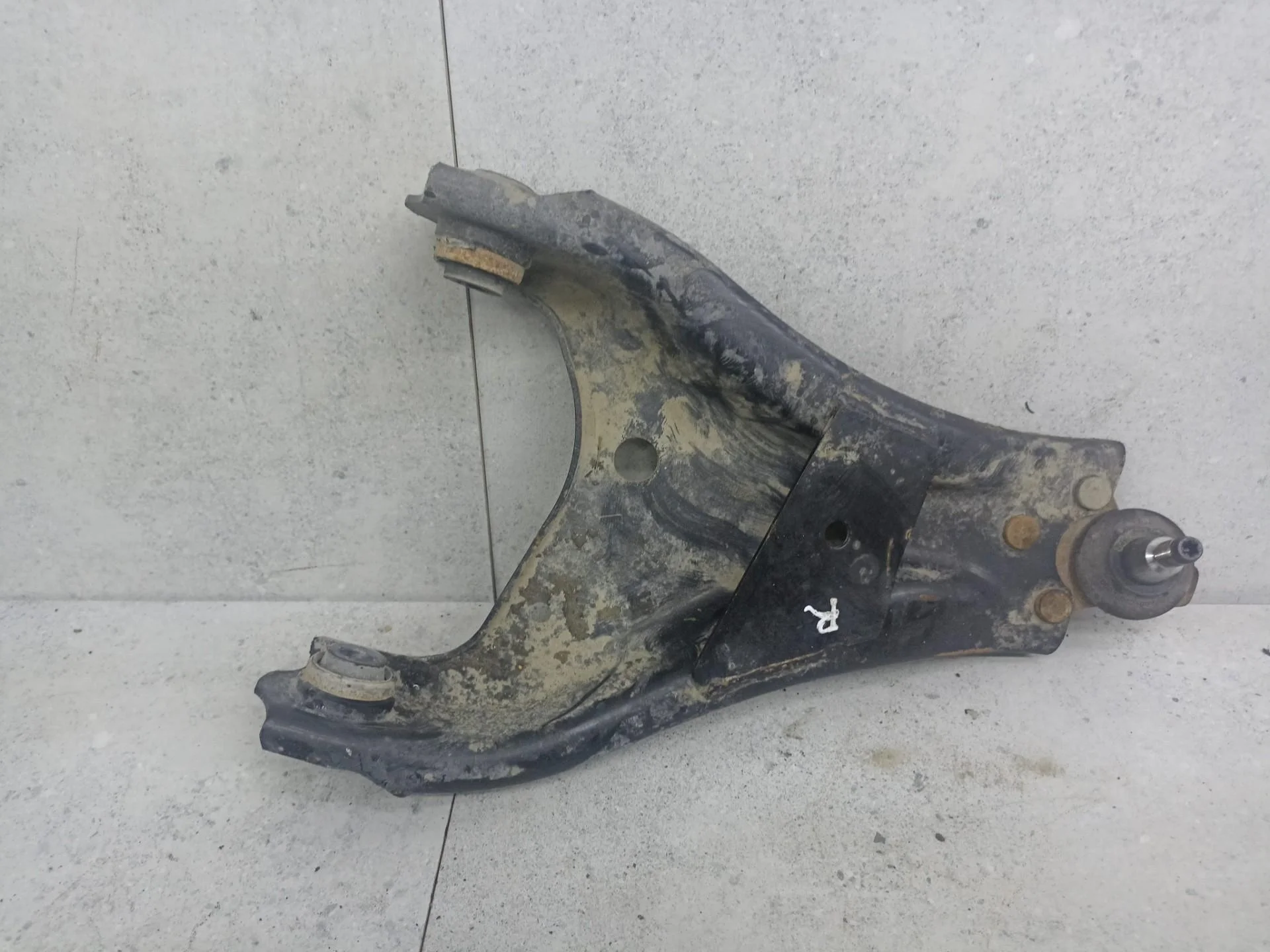 Рычаг передний правый Renault Duster 2011