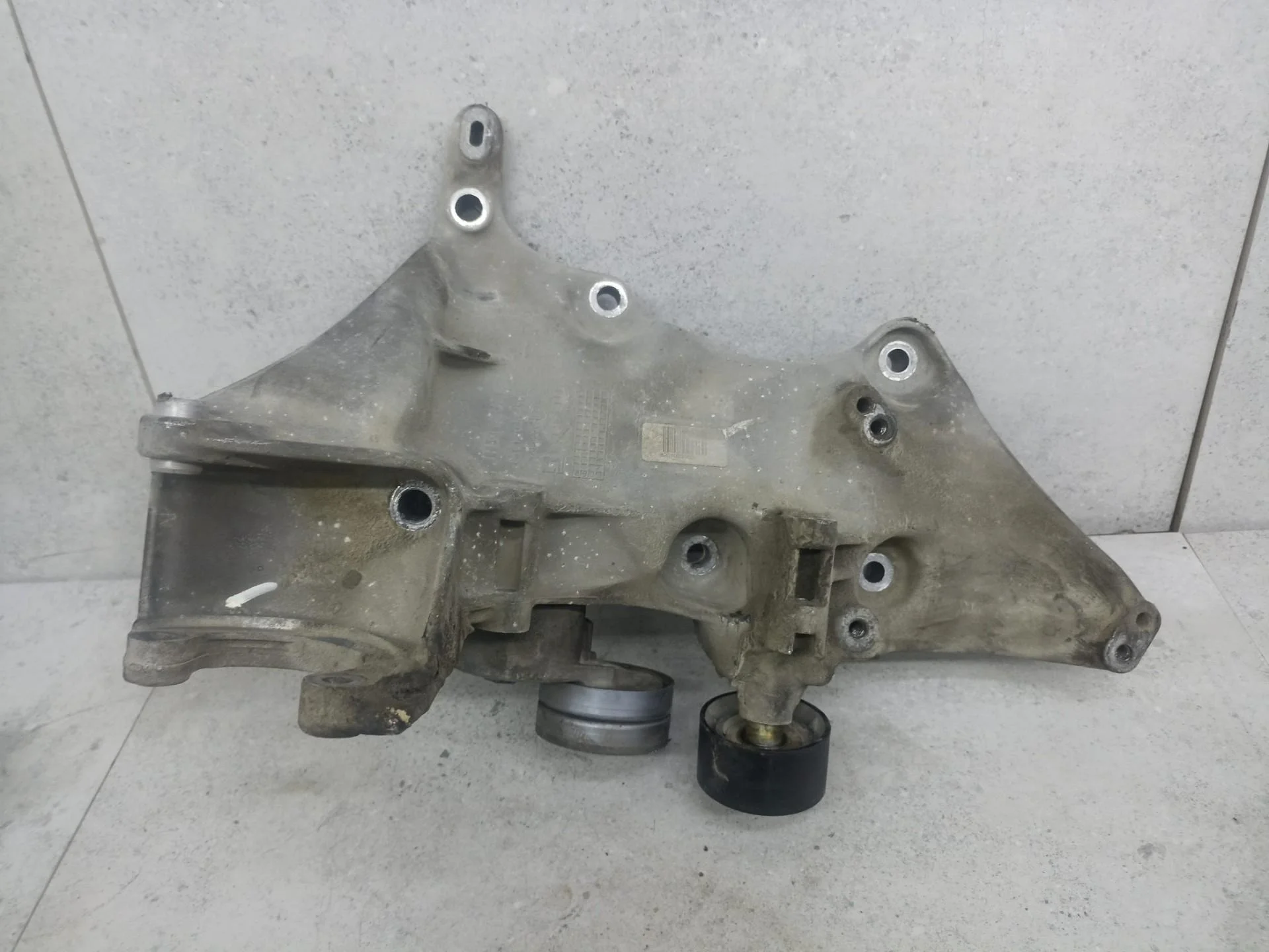 Кронштейн генератора Renault Duster 2015